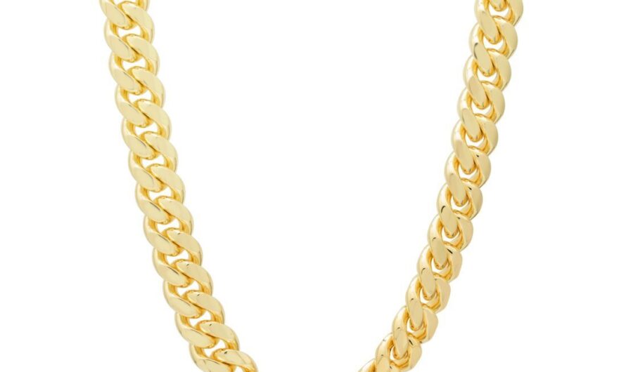 How to Style Your Moissanite Cuban Chain for Any Occasion